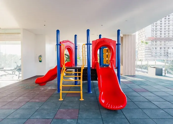 1-br With Pool, Balcony, Close To It Park *