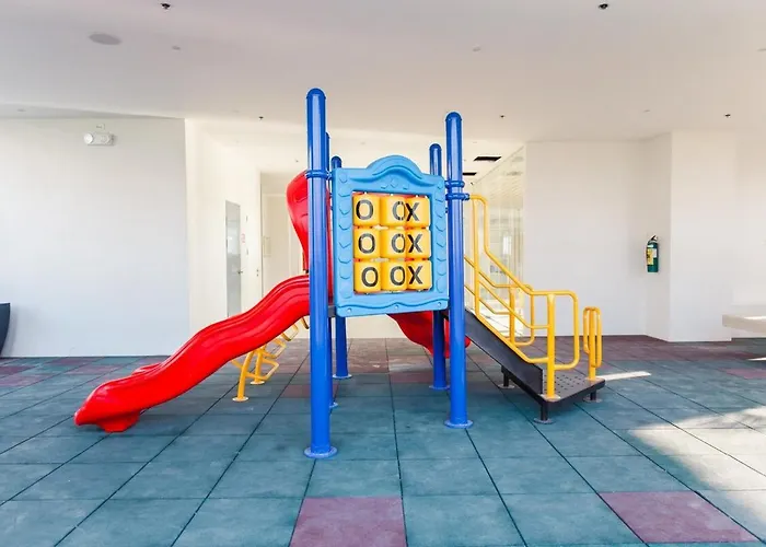 1-br With Pool, Balcony, Close To It Park Apartment Cebu