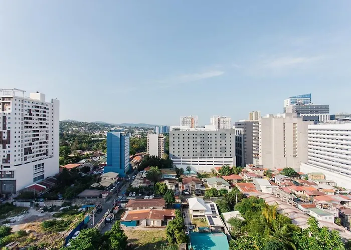 Apartment 1-br With Pool, Balcony, Close To It Park Cebu